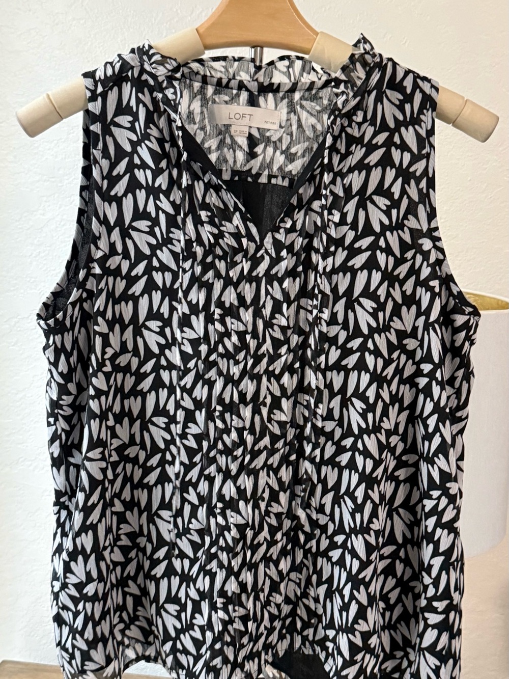 5 for $20 Deal- LOFT Black & White Sleeveless Heart Printed Blouse- SP